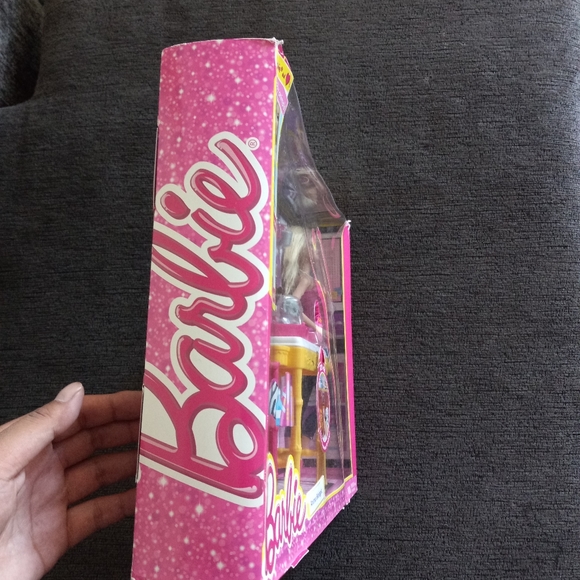 2013 Barbie Animal Biologist - Picture 3 of 7